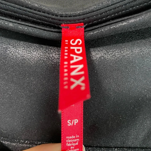 Spanx Women’s  Shiny Faux Leather Leggings - Small - Picture 8 of 9